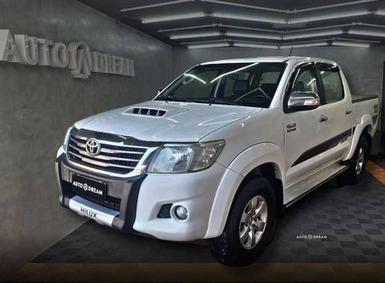 TOYOTA HILUX 3.0 SRV 4X4 CD 16V TURBO INTERCOOLER DIESEL 4P AUTOMÁTICO